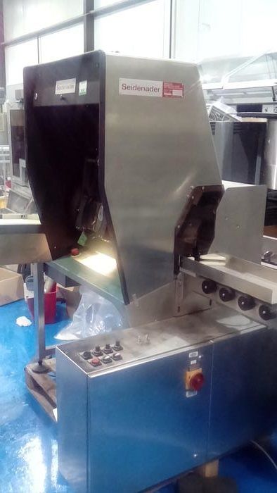 Seidenader V75/60/LR, Semi-Automatic Vial Inspection Machine