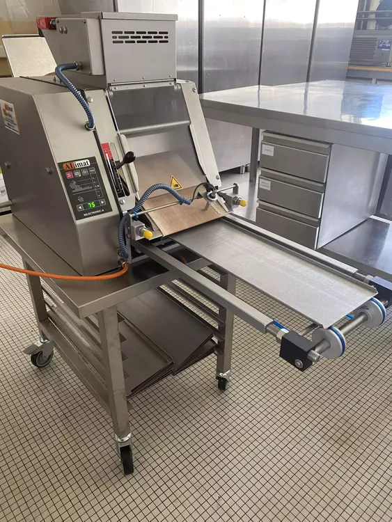 Alimat Tremblay, Janssen K4 Biscuit Machine