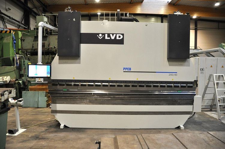 LVD PPEB 200 ton x 4100 mm CNC 200 Ton x 4100 mm