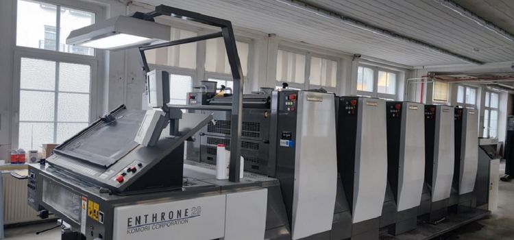 Komori ENTHRONE 529 5 52 x 74 cm