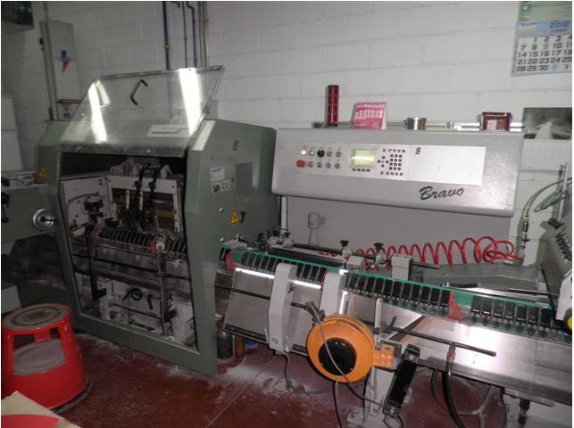 MULLER MARTINI BRAVO Saddle Stitcher