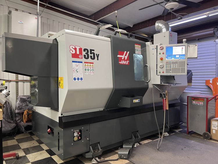 Haas CNC Control with 15