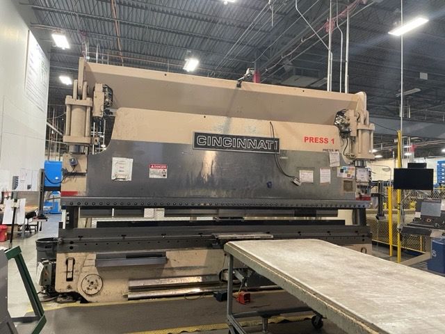 Cincinnati 230 Autoform CNC Hydraulic Press Brake 230 Ton X 18'