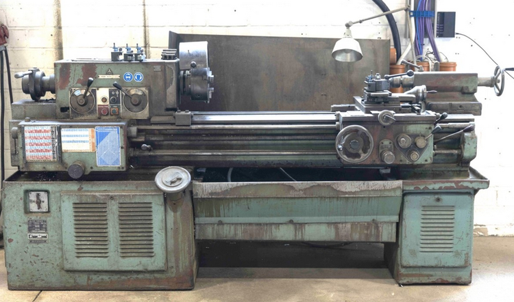 TOS Engine Lathe 2,800 rpm SV 18 RA