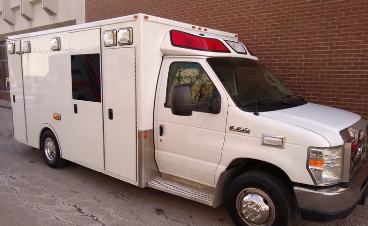 Ford Econoline E350 Gasoline, Ambulance