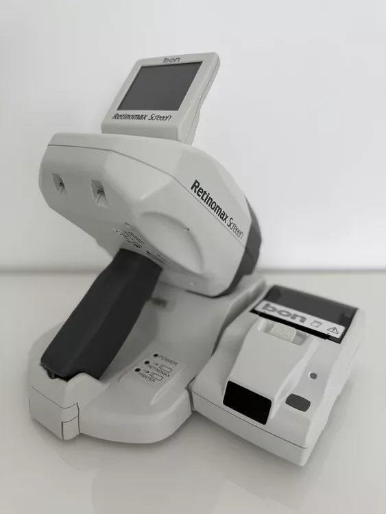 Retinomax 5 Screen mobile autorefractometer
