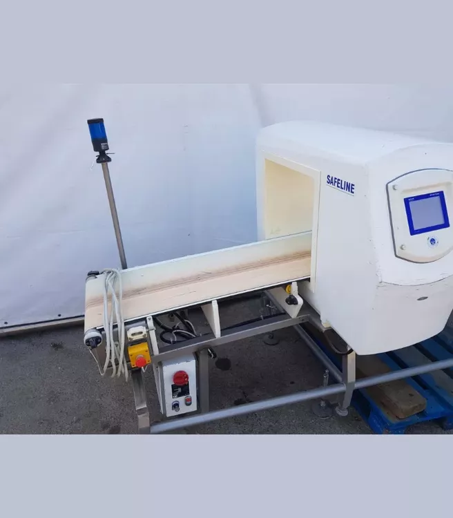 Safeline Metal detector