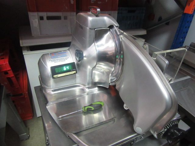 Berkel 834 S Slicer cutting machine