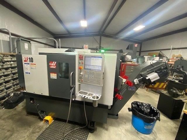Haas Haas 2-Axis CNC with 15" Color LCD Monitor 6,000 RPM ST-10 2 Axis