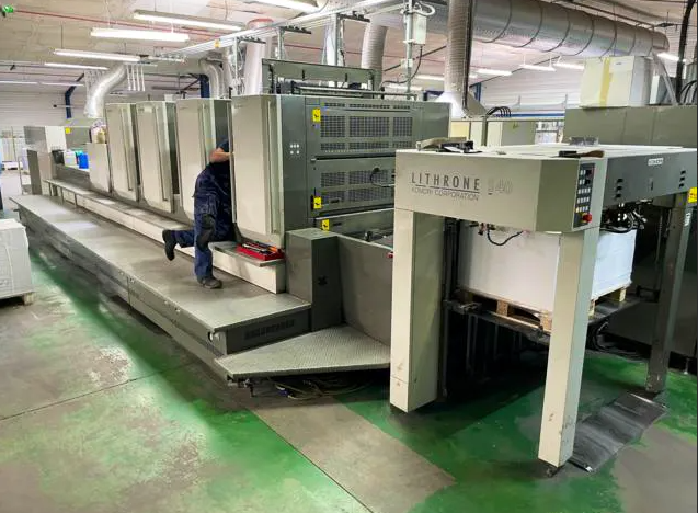 Komori LS 440 Coater 40 Inch