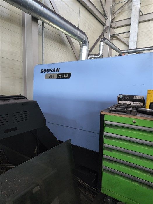 Doosan BM 2035M 3 Axis