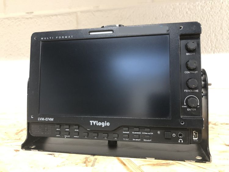 TV Logic LVM-074W Lightweight Monitor