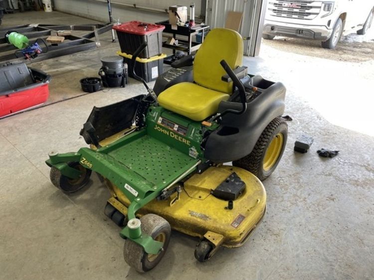 John Deere Z665