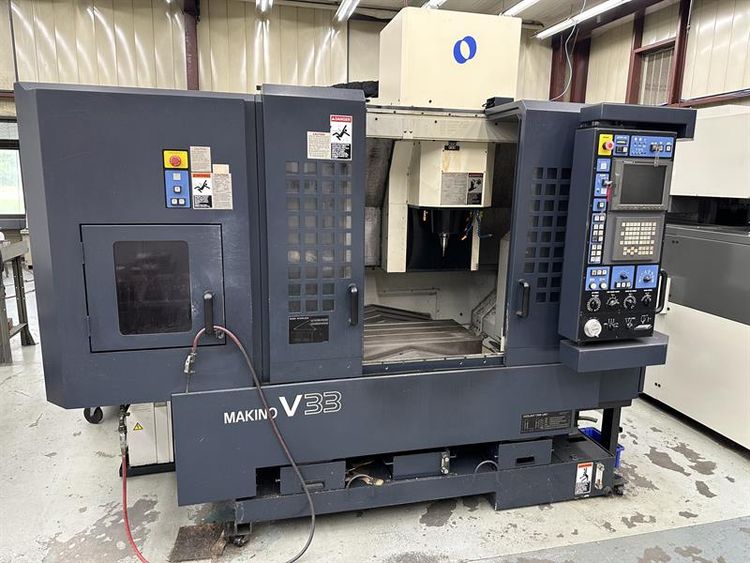 Makino V33 VERTICAL MACHINING CENTER 3 Axis