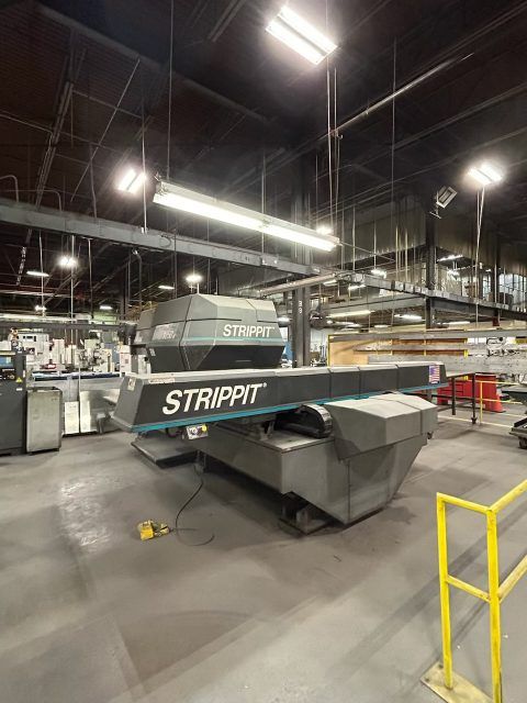 Strippit FC 1250 H/30 33 tons