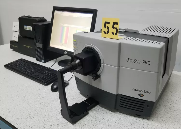 Hunter UltraScan PRO Spectrophotomete