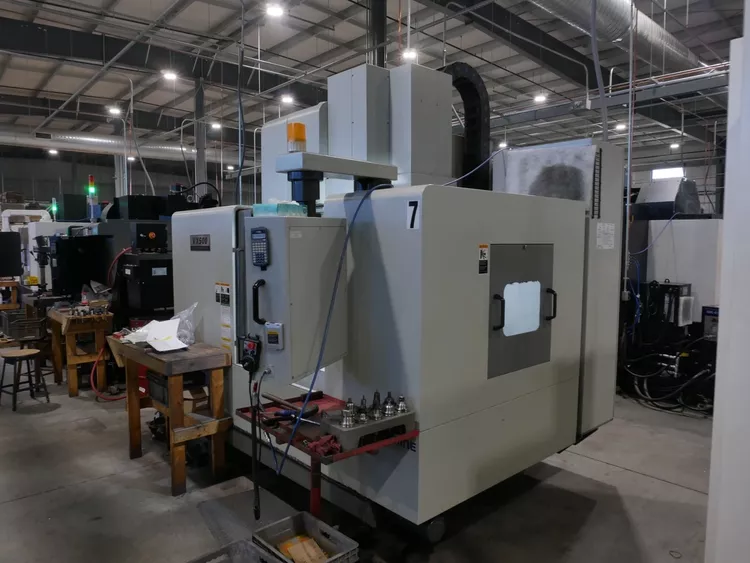 Hyundai WIA VX500 3 Axis