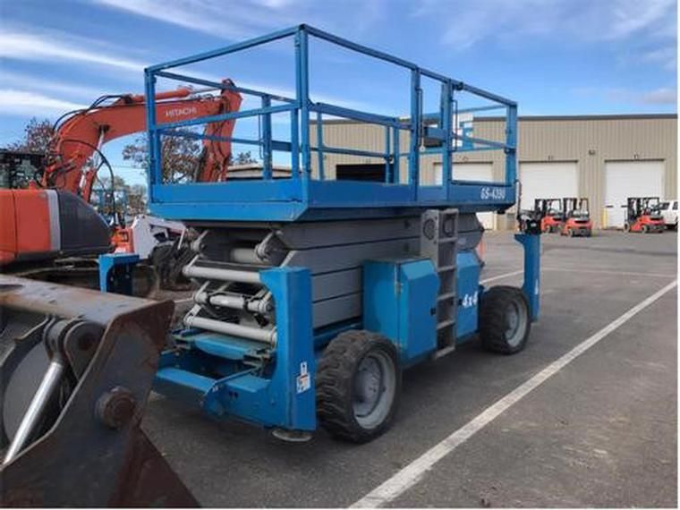 Genie GS5390RT Scissor Lift