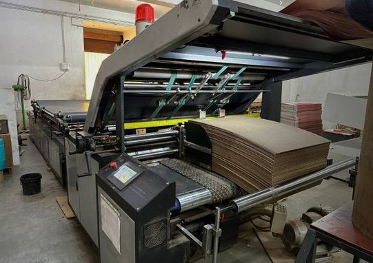 Brison HL-A 1300 Semi Automatic Flute Laminator