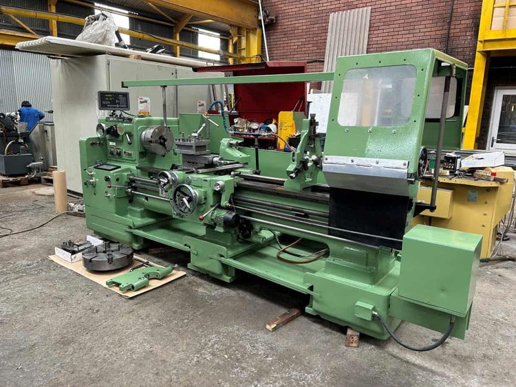 Dean Smith & Grace ENGINE LATHE 2000 rpm 2112