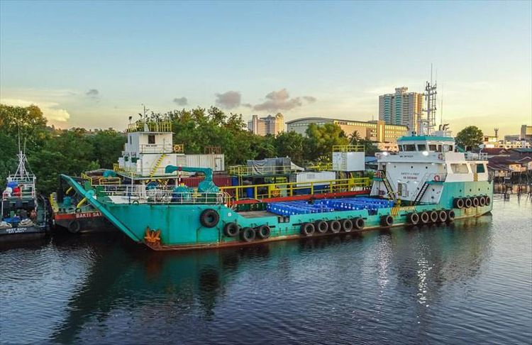 ABT  457DWT DECK SHIP