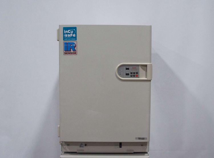 Sanyo MCO-17AIC CO2 Single Stack Incubator