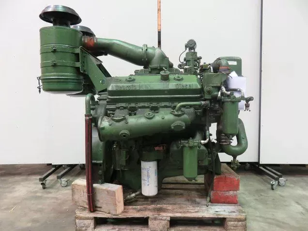 Detroit DIESEL 8V-71N Marine Diesel Engine