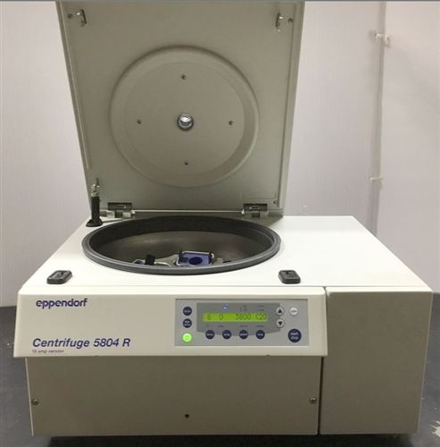 Eppendorf 5804R, Refrigerated Centrifuge with A-4-44 Rotor
