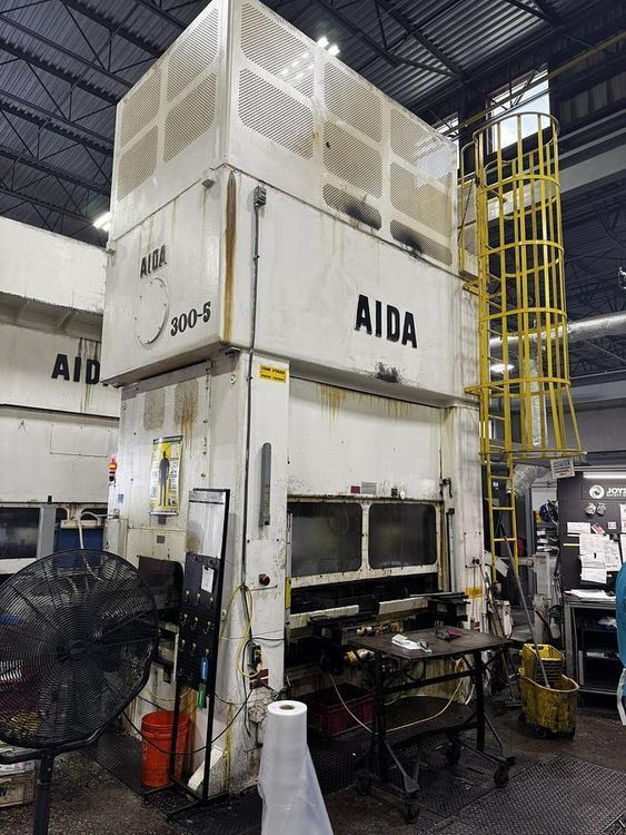 Aida PMX-L2-300 330 tons