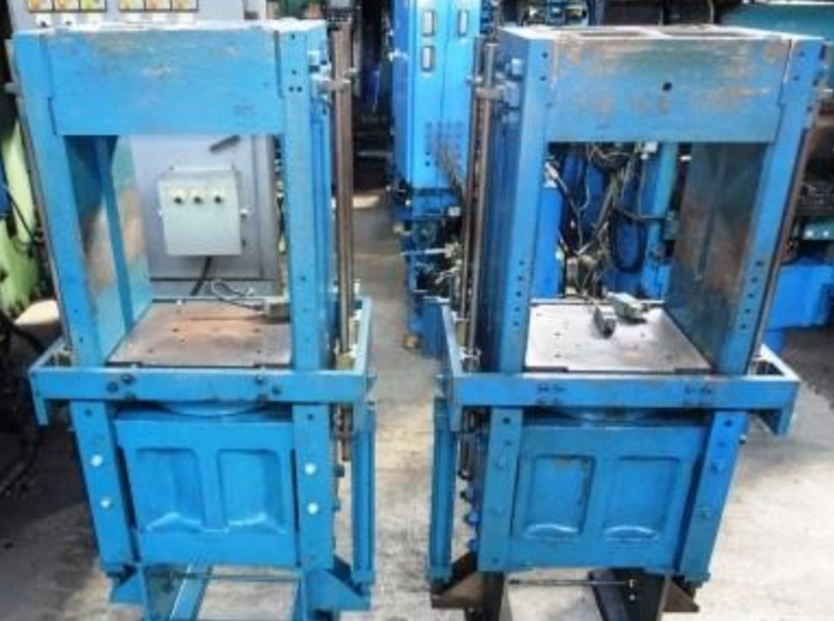 2  18″x18″  Presses
