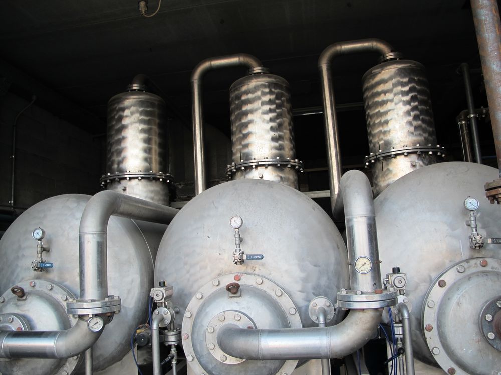 OIL SKIMMER PLANT WITH EVAPORATION TOWER