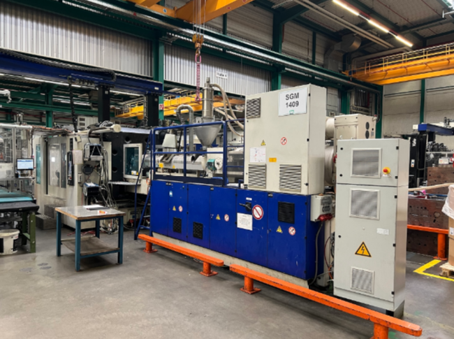 Krauss Maffei KM 950 - 8100 MX 95 T