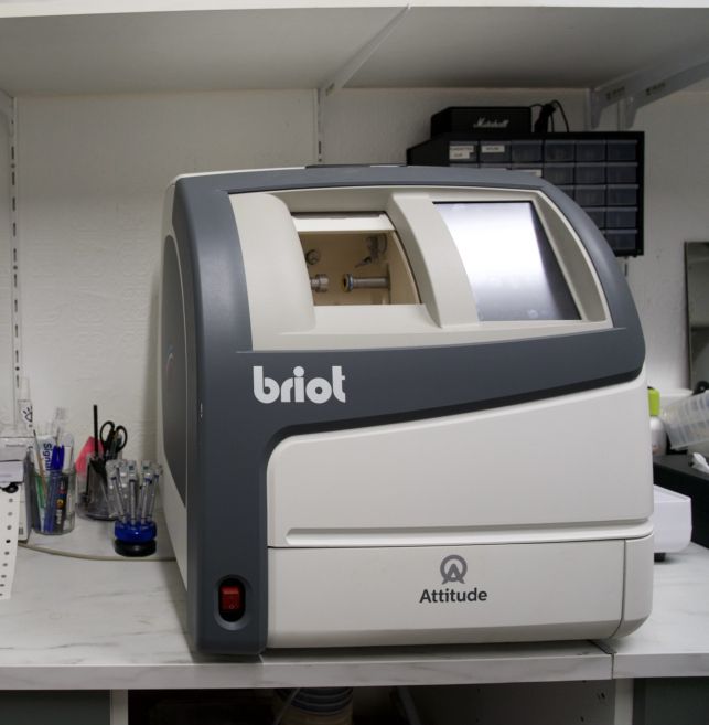 Briot Attitude 2 grinder