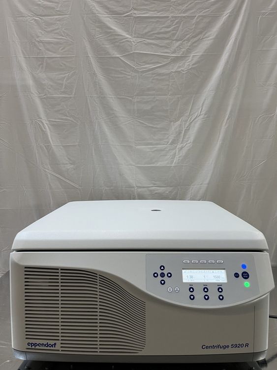 Eppendorf 5920R Refrigerated Benchtop Centrifuge w/FA-6×250 Rotor