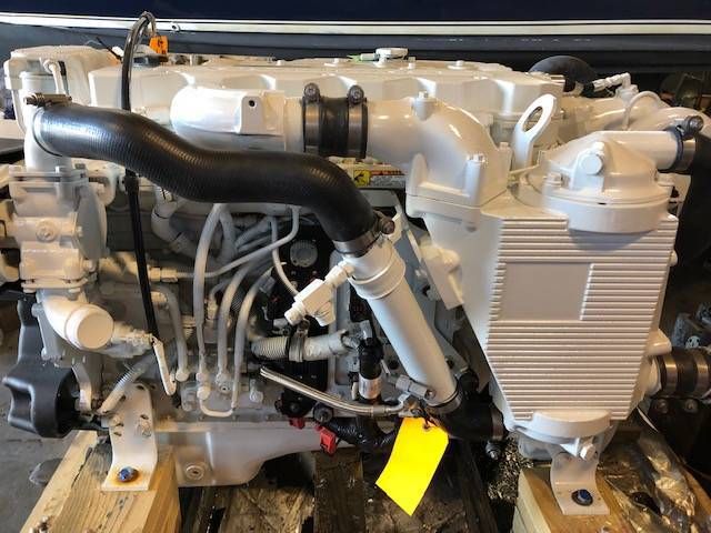 Cummins reman QSB 425 Diesel Marine Engine