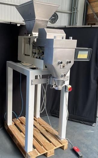 Optima CB 2-3, Weigh Filler for Granules and Powder