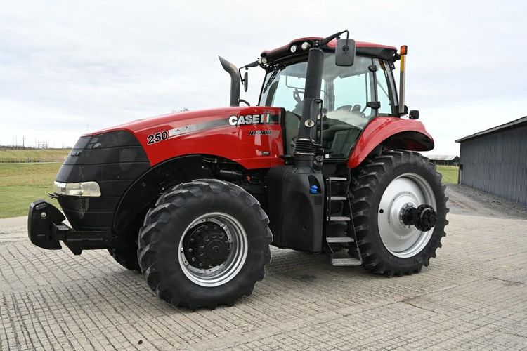 case-magnum-250-tractor