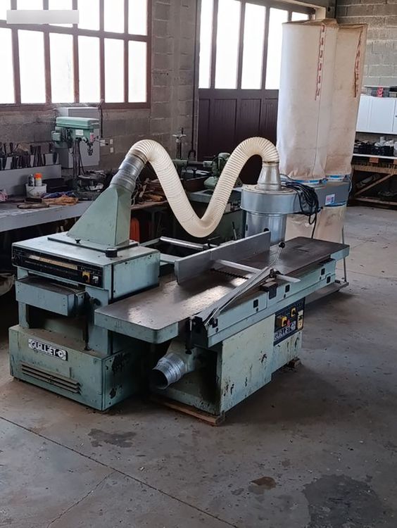Guillet Woodworking machinery