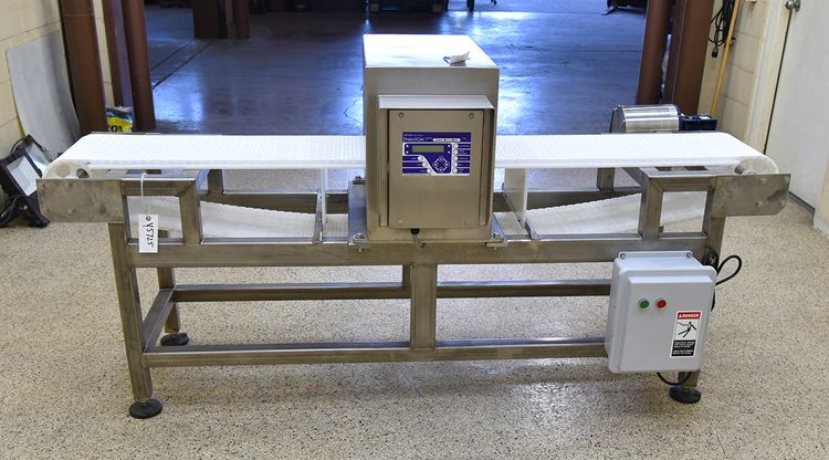 Fortress Phantom, METAL DETECTOR