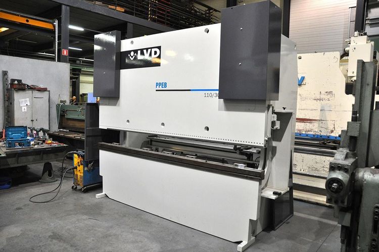 LVD PPEB 110 ton x 3100 mm CNC