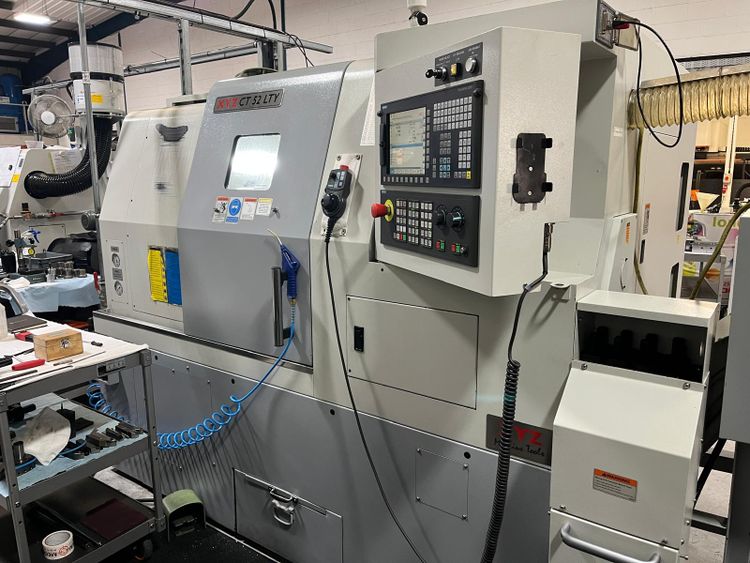 XYZ Siemens Sinumerik 828D Control. 5000rpm CT52 LTY 3 Axis