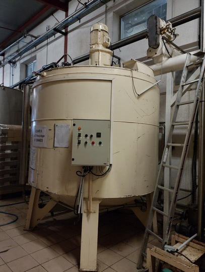 3  3 Double Wrapped Chocolate Tanks