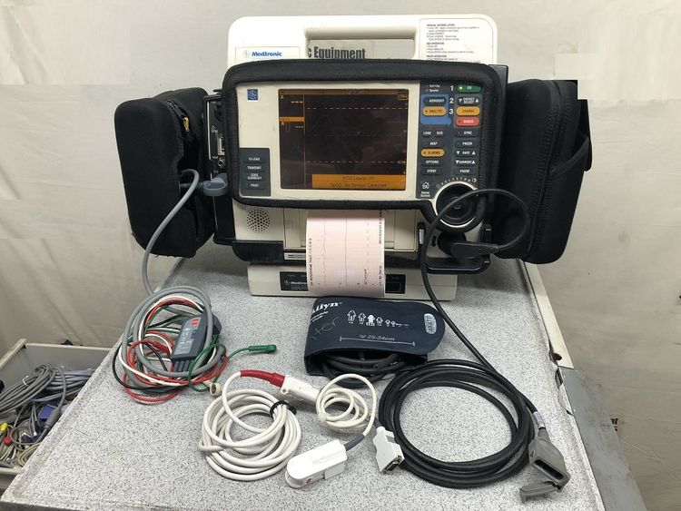 Medtronic Lifepak 12 Biphasic Defibrillator