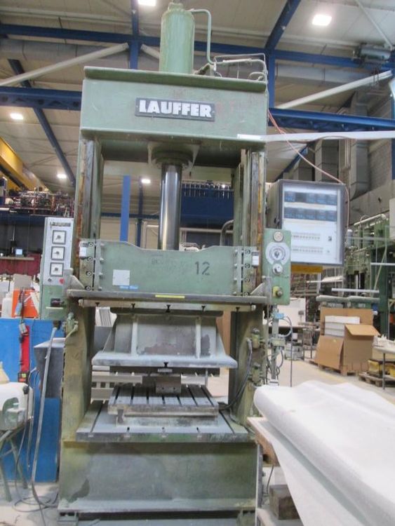 Lauffer PRKP120 Press for SMC (Sheet Molding Compound)