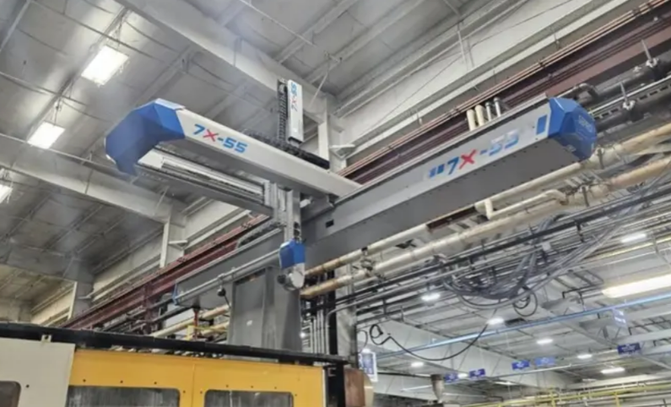 Sepro 7X-45 TE LV 5 Axis Servo Robot 700 - 1300 T