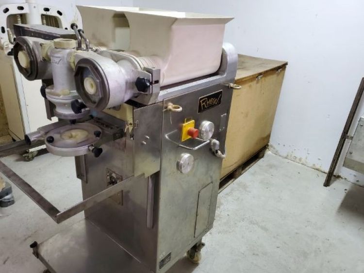 Rheon Encrusting machine