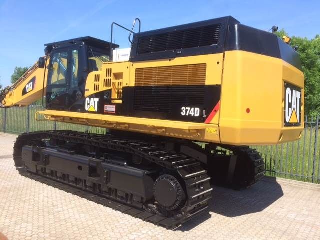 Caterpillar 374DL Excavator