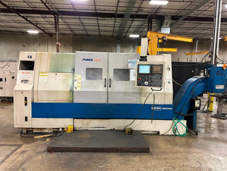 Doosan Fanuc 21i-TB CNC 2,000 RPM Puma 400B 2 Axis