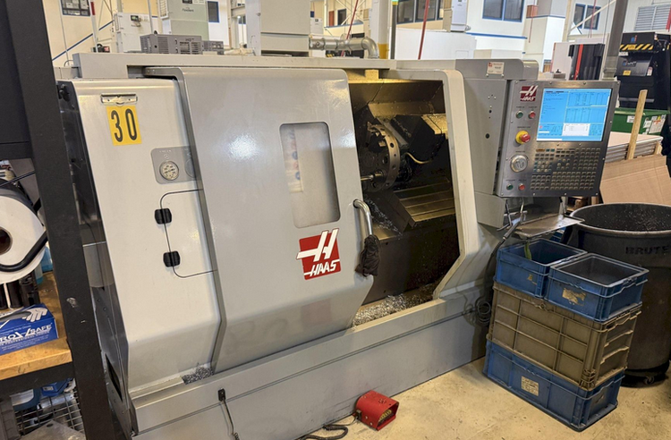 Haas Haas CNC Control 4000 RPM SL-20 2 Axis