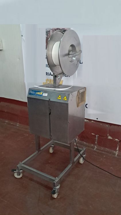 REISOPACK STRAPPING MACHINE